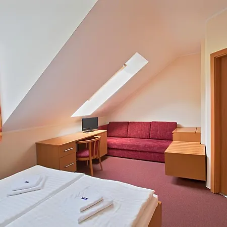 Ceske Zleby 3* Stožec